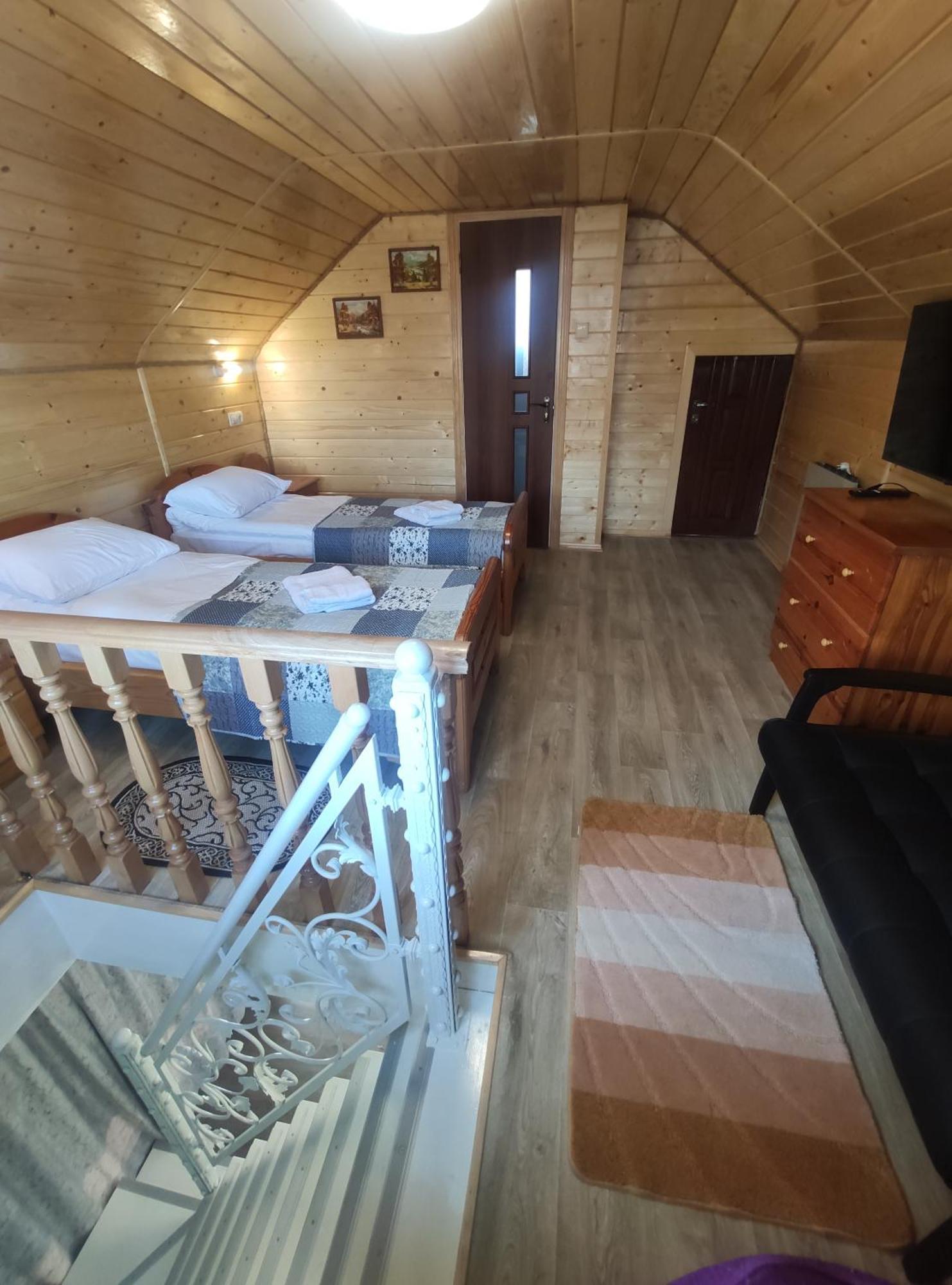 "У Пасічника" Котедж Для Сім'Ї Jaremtsche Exterior foto